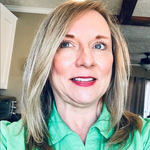 Meet your Posher, Janelle